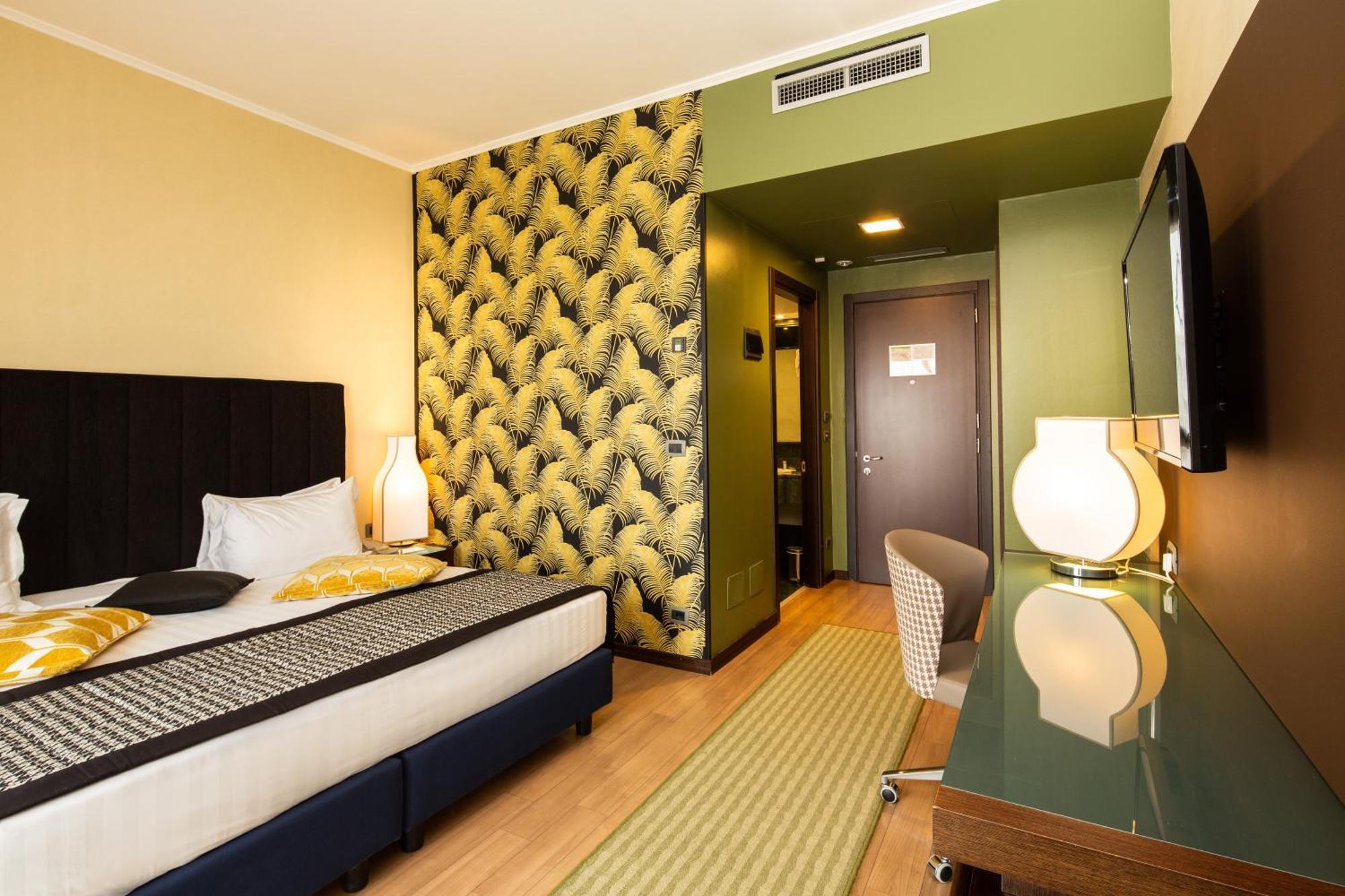 Standard Room,1274564926:JPEG